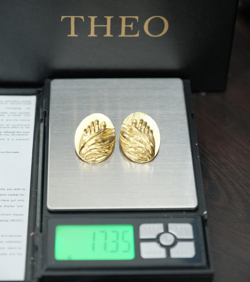 "Not Just a Toe" - ვერცხლის სკულფტურული საყურე