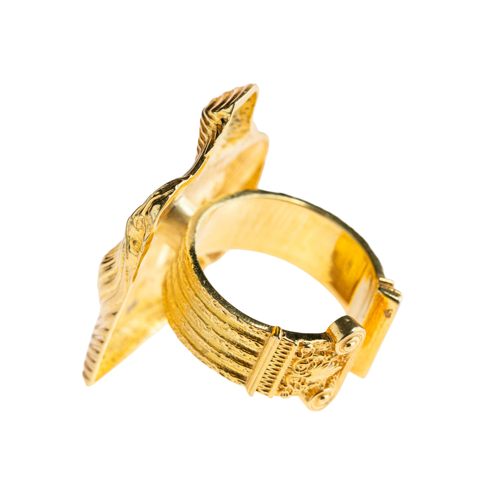 “Vibration of Feelings” - მოოქროვილი ვერცხლის სკულფტურული ბეჭედი