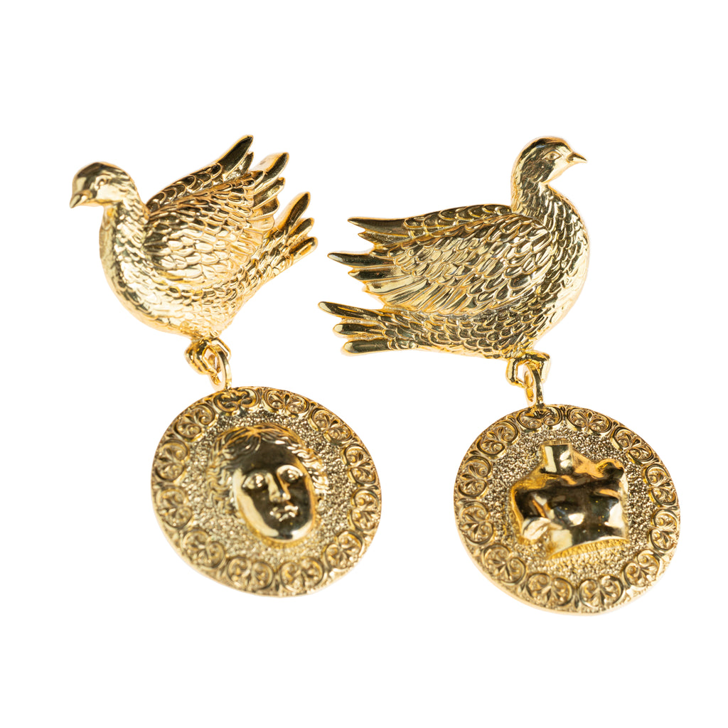 “Wings of Balance” - ვერცხლის სკულფტურული საყურე